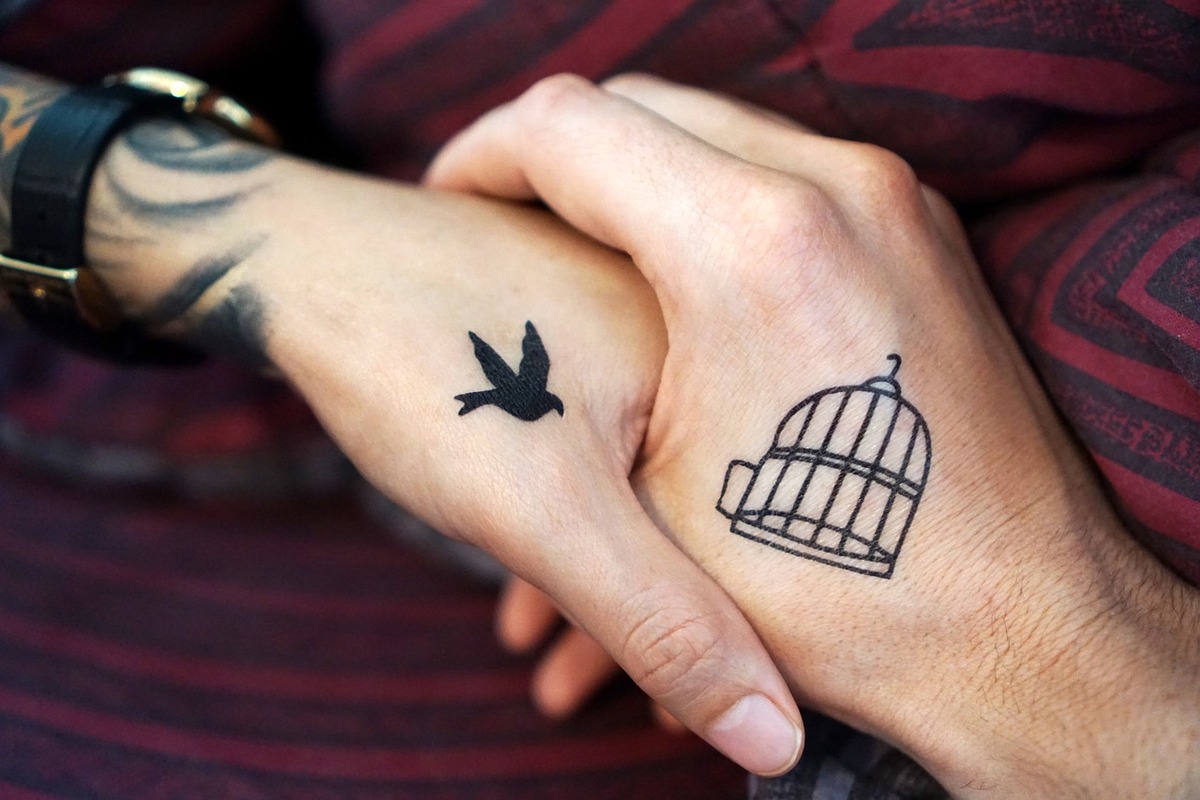 Idées de tatouages minimalistes pour les hommes